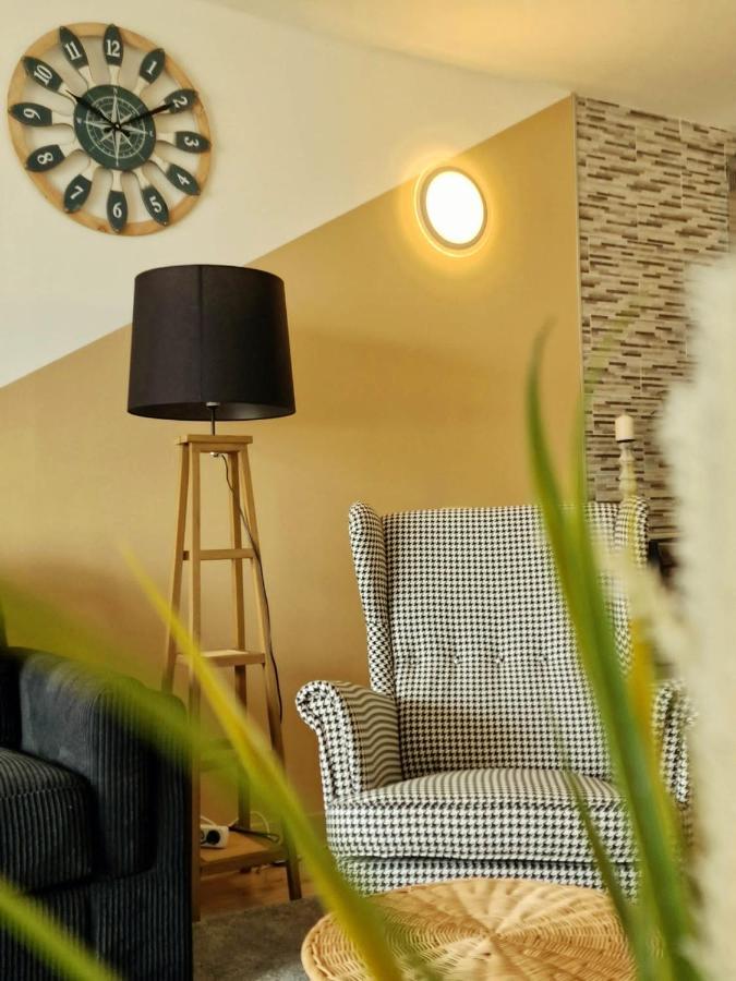 Stunning Lovely Flat With Pool And Strong Wi-Fi, 31 Arona  Exterior photo